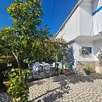 Guest House KrisHen